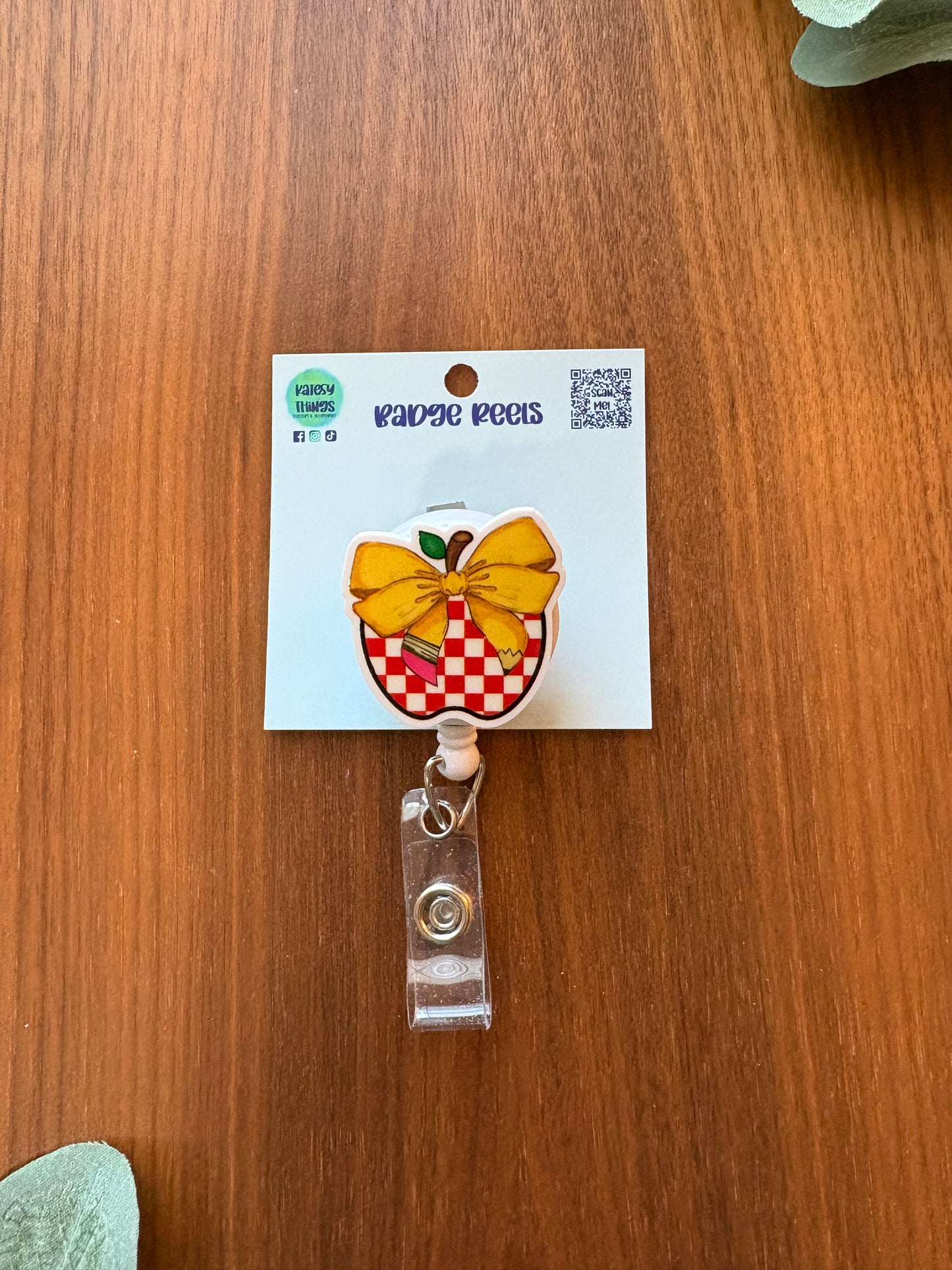 Checkered Apple & Pencil Bow-Teacher Badge Reel
