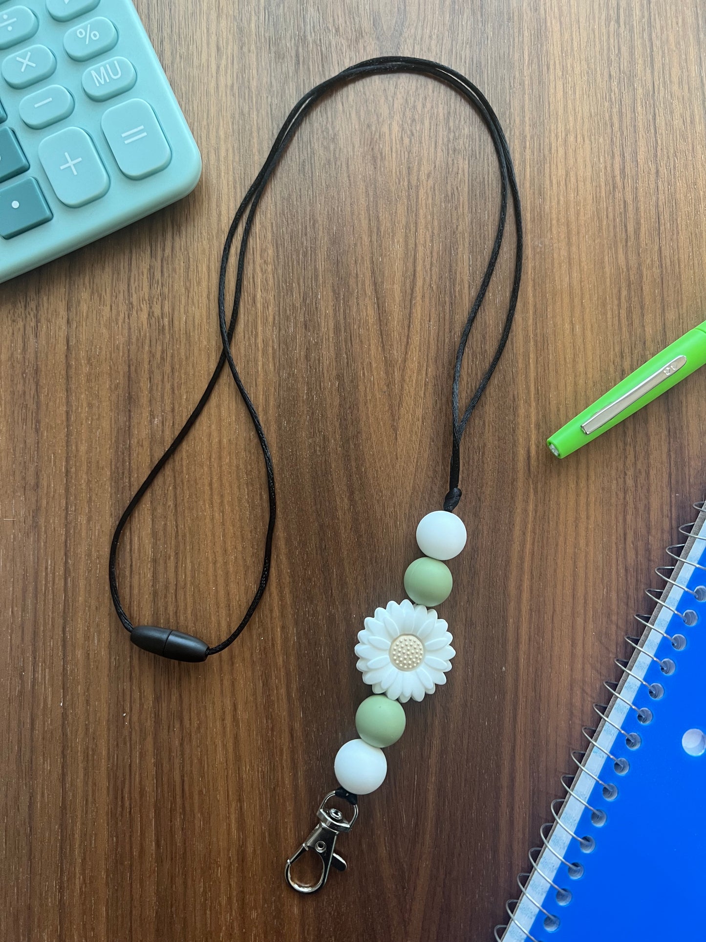 White Daisy Silicone Beaded Lanyard