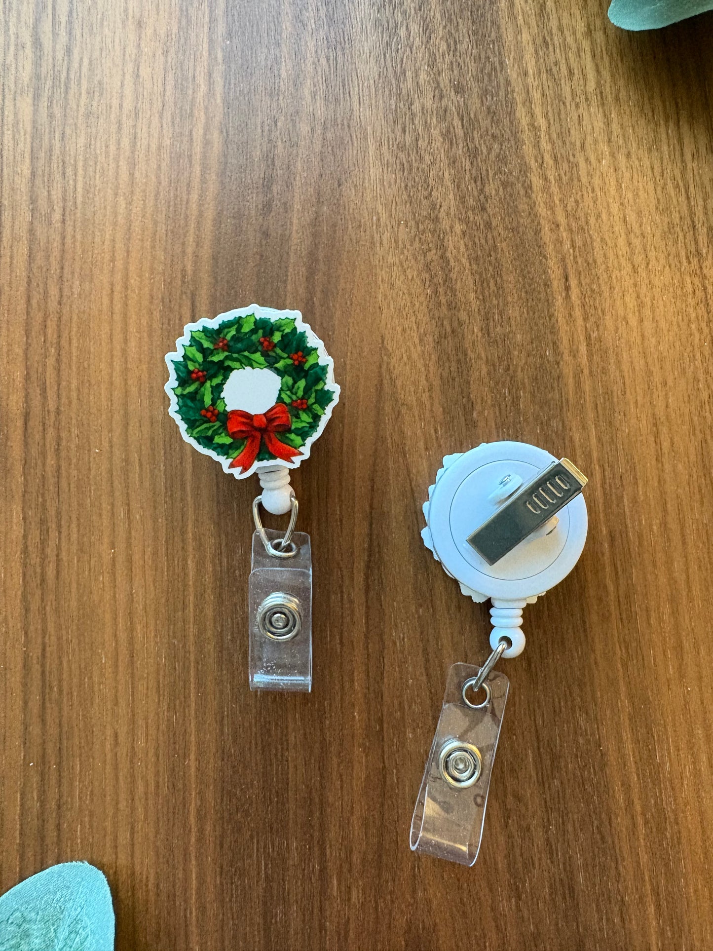 Wreath Badge Reel - Holiday Collection