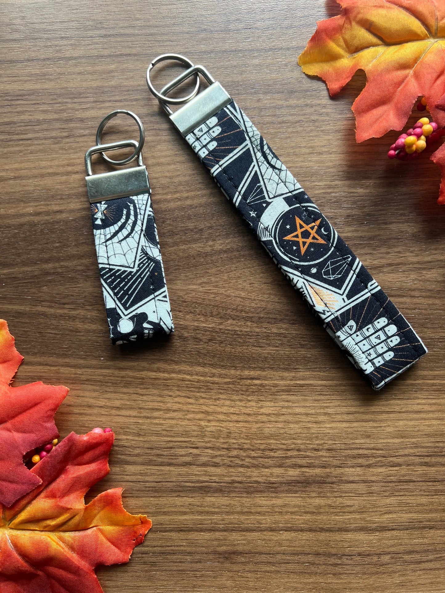 Tarot Cards Key Fob - Spooky Collection