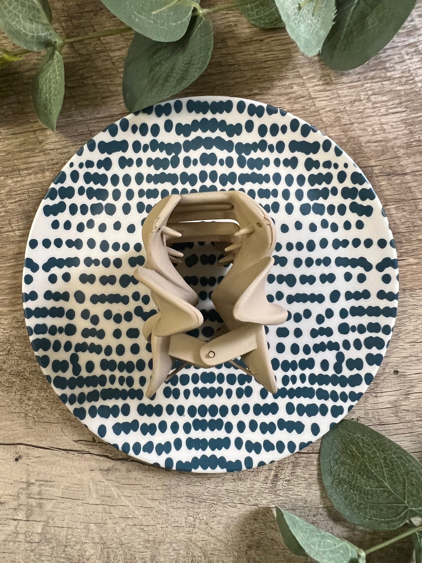 Tan Flower Claw Clip