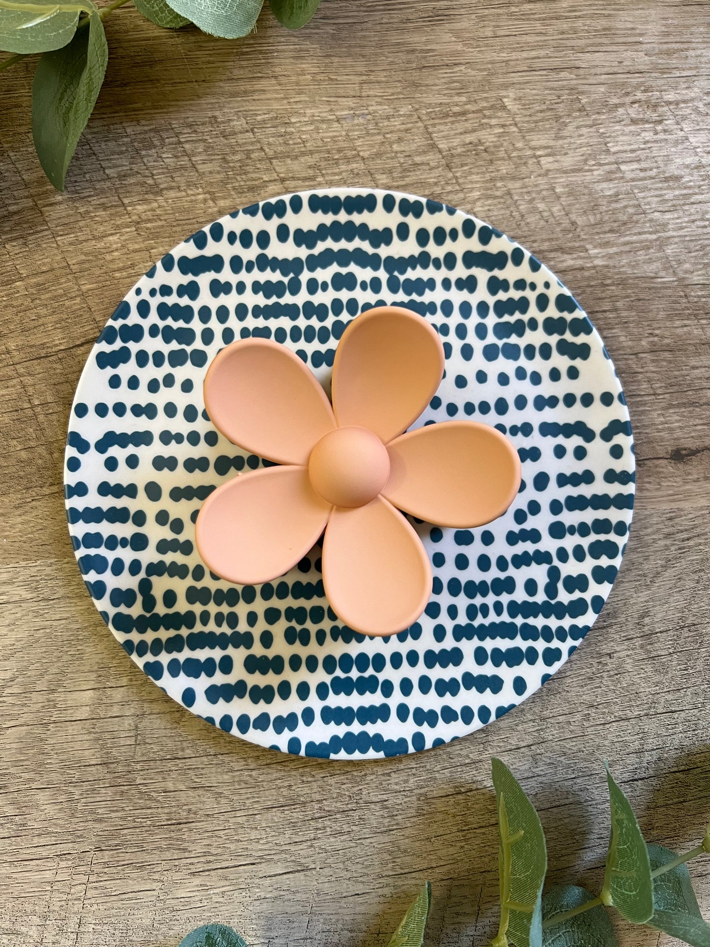 Neutral Peach Flower Claw Clip